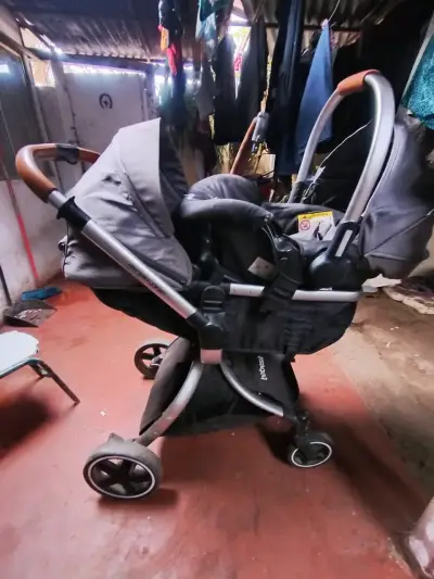 Coche de bebé 360 Deluxe con manillar ajustable - miniatura 2