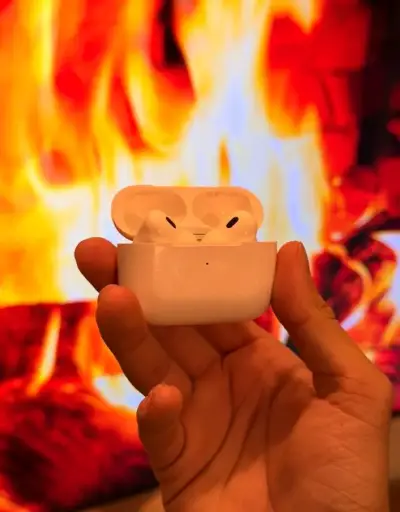 Auriculares inalámbricos con estuche de carga - miniatura 1