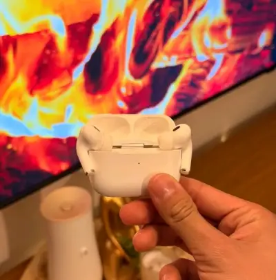 Auriculares inalámbricos con estuche de carga - miniatura 2