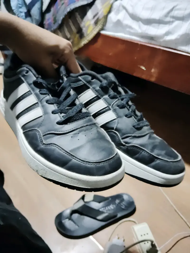Zapatillas deportivas negras Adidas para hombre - 1