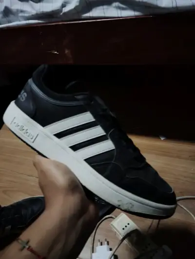 Zapatillas deportivas negras Adidas para hombre - miniatura 4