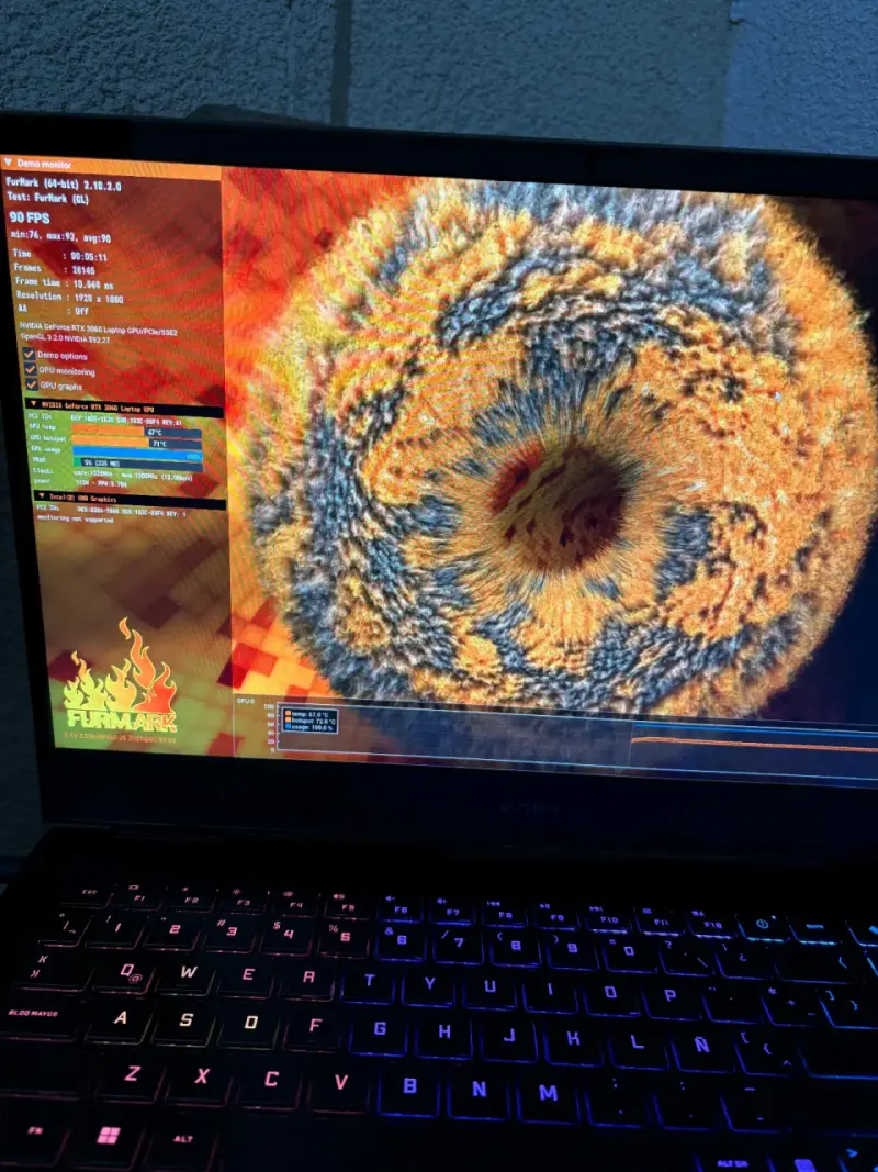 HP OMEN 16 (RTX 3060 6GB (115W TGP Full)/ 16 GB - 6