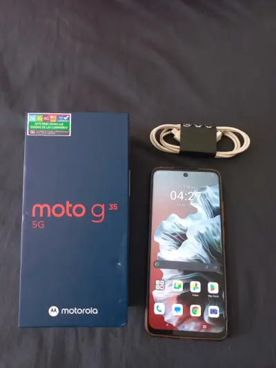 Smartphone Motorola Moto G35 5G con caja - miniatura 1