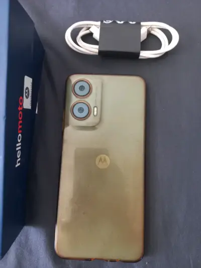 Smartphone Motorola Moto G35 5G con caja - miniatura 3