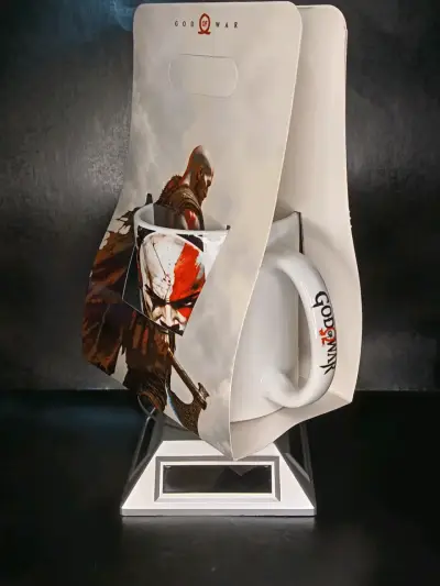 Taza de cerámica God of War Kratos con porta taza - miniatura 5