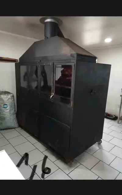 Maquina para asar pollos a carbon - miniatura 2