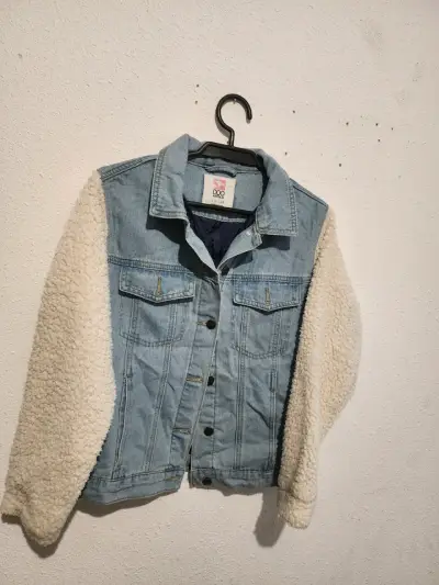 Chaqueta de mezclilla con mangas de lana mujer - miniatura 4