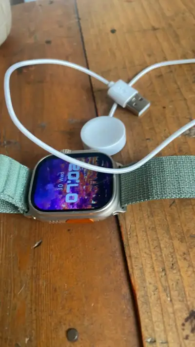 Smartwatch con correa verde y pantalla grande - miniatura 5