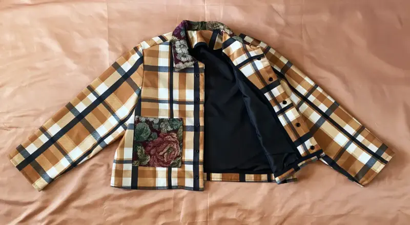 Chaqueta Crop Tartán con bolsillos florales - 3
