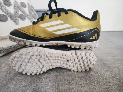Zapatillas de fútbol Adidas Messi F50 doradas - miniatura 2