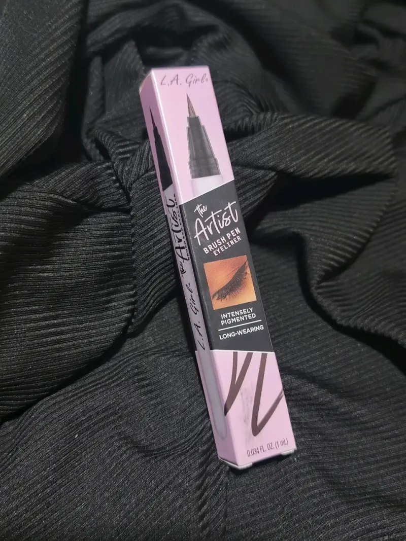 Delineador en lápiz L.A. Girl chocolate brown - 1