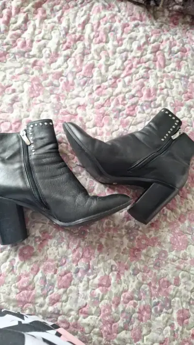 Botines de cuero negro con tacón y tachas Gacel - miniatura 3