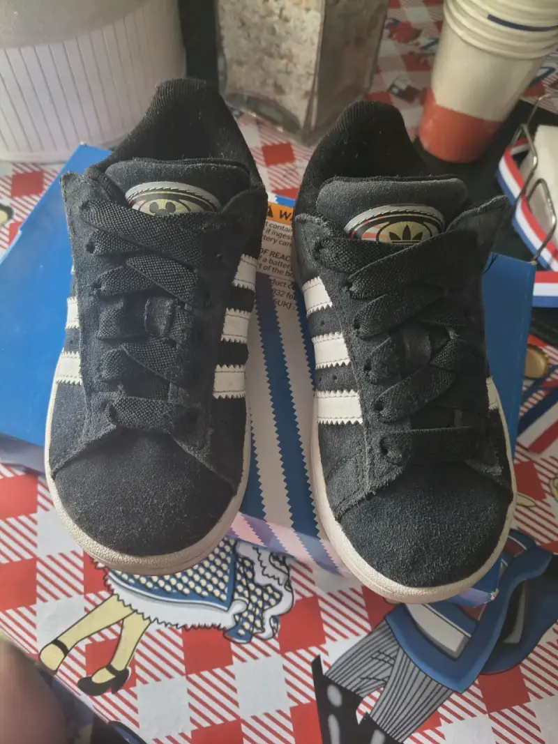 Zapatillas Adidas Disney negras para niños - 3