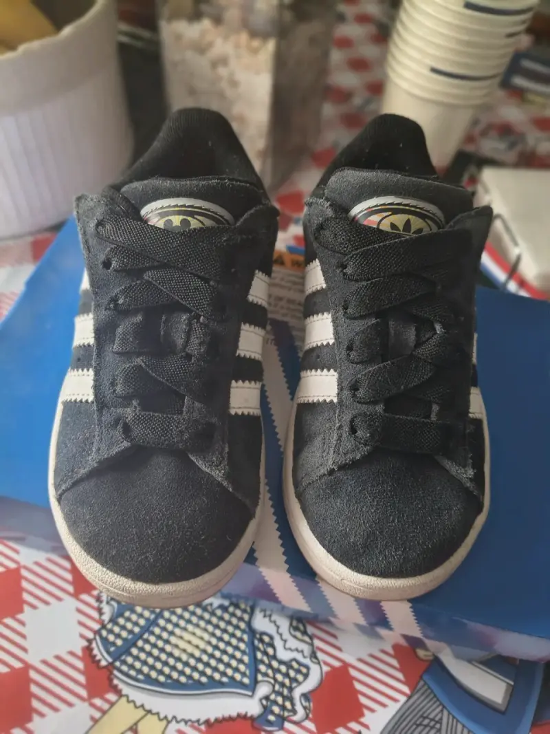 Zapatillas Adidas Disney negras para niños - 5