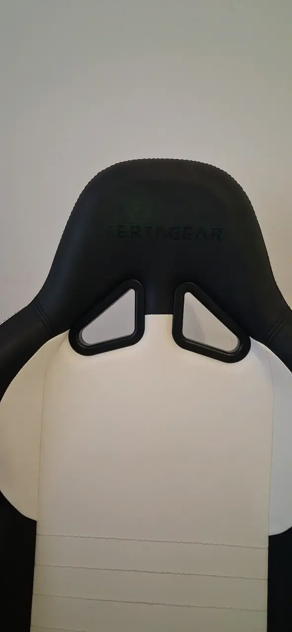 Silla gamer ergonómica blanca y negra - 6