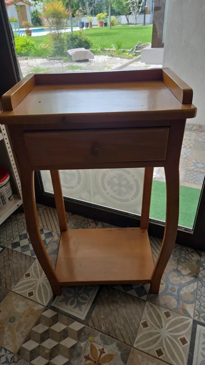 Mesa auxiliar de madera con cajón - 5