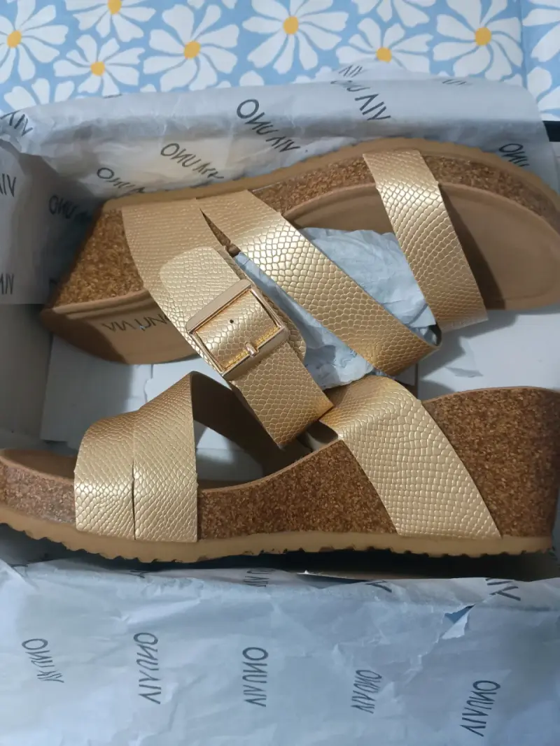 Sandalias casuales doradas talla 37 - 2
