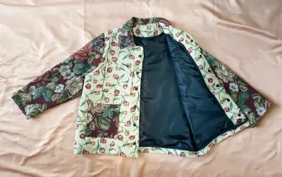 Chaqueta floral vintage con bolsillos - miniatura 3