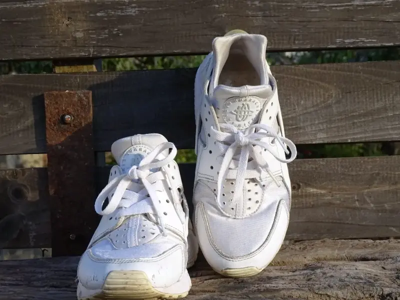 Zapatillas deportivas blancas para hombre
