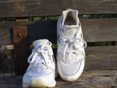 Zapatillas deportivas blancas para hombre - miniatura 1