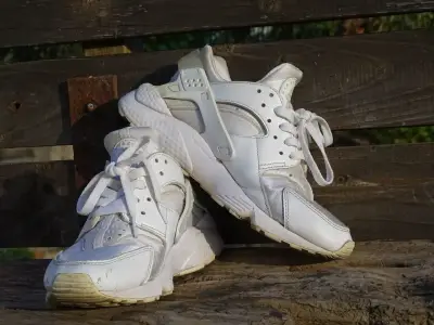 Zapatillas deportivas blancas para hombre - miniatura 2