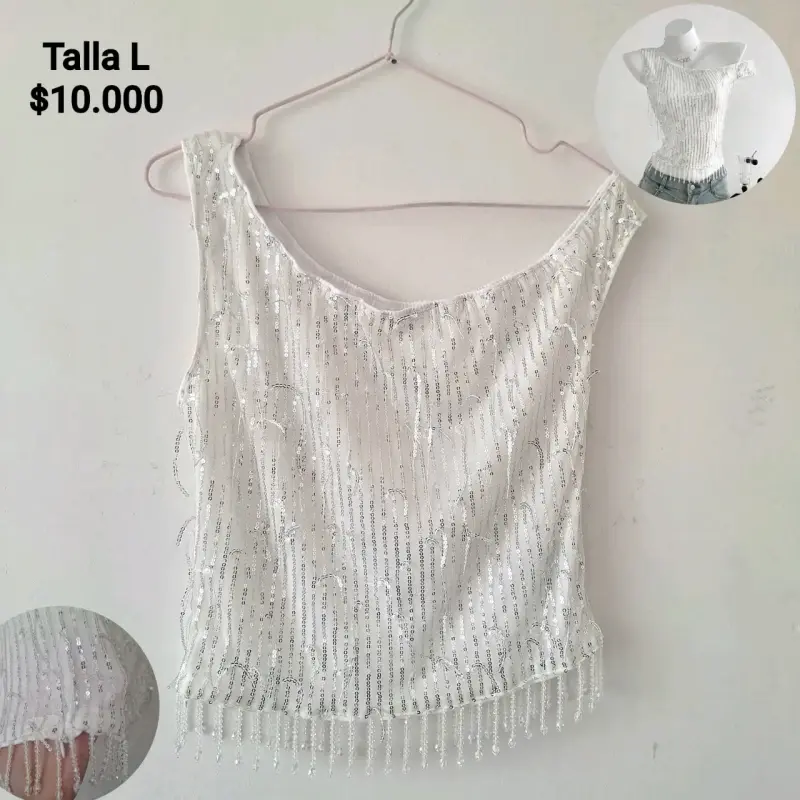Top blanco con lentejuelas talla L