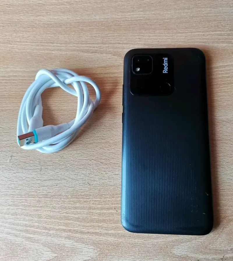 Xiaomi Redmi 10A (pantalla quebrada) - 2
