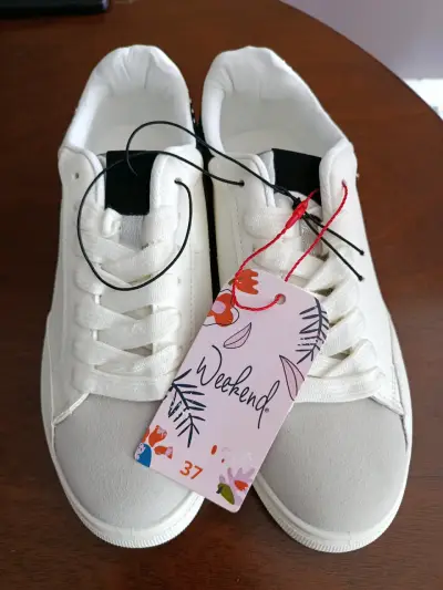 Zapatillas blancas con tachas Weekend talla 37 - miniatura 1