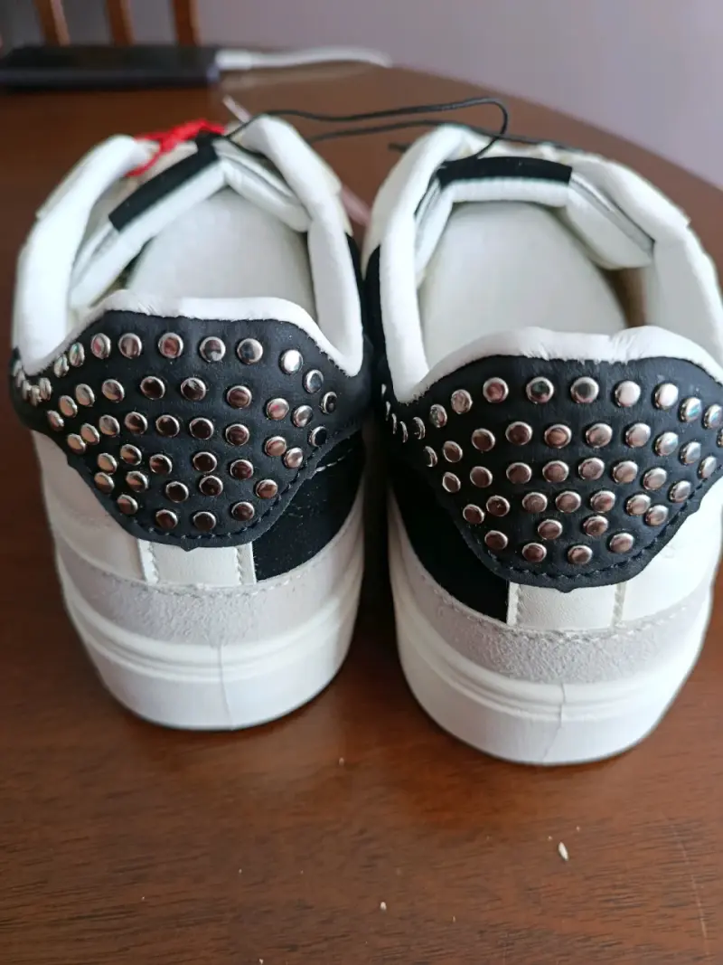 Zapatillas blancas con tachas Weekend talla 37 - 2