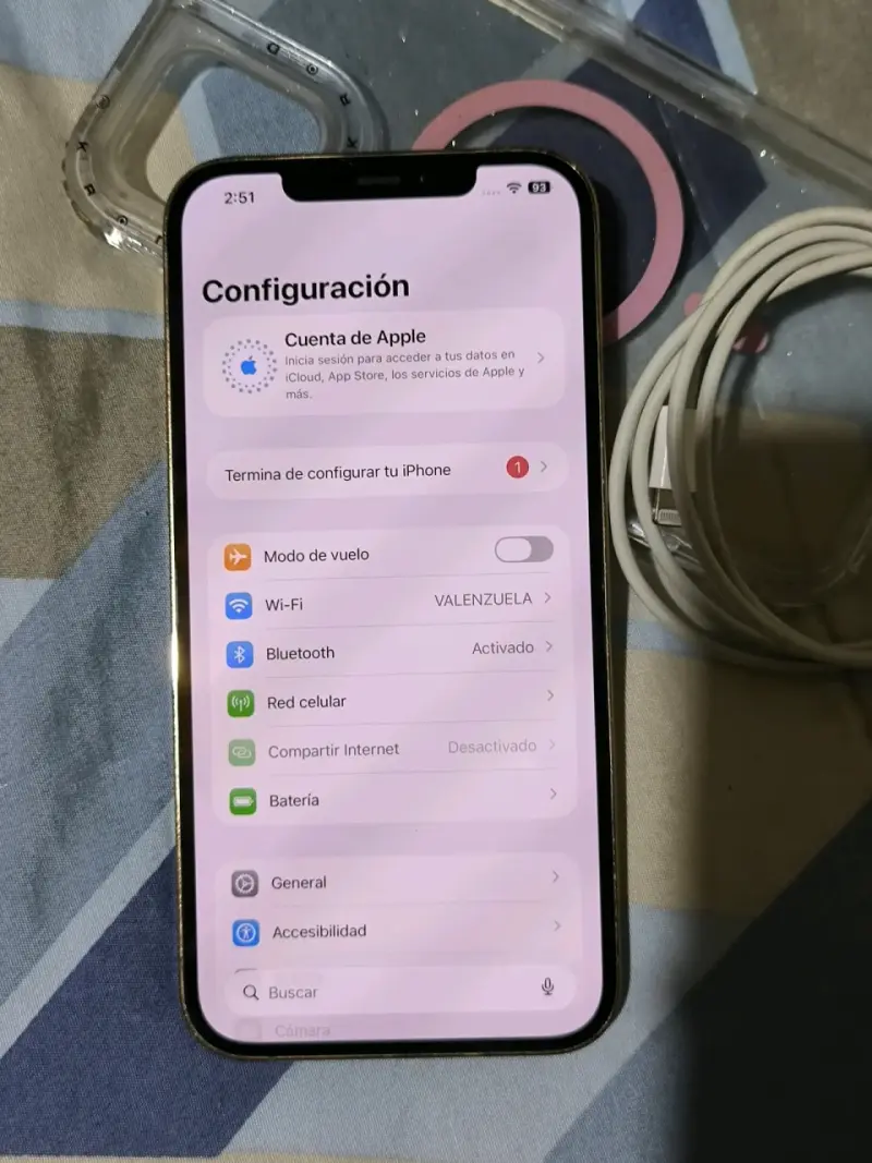 iPhone 12 Pro Max 128GB con funda y cable - 2