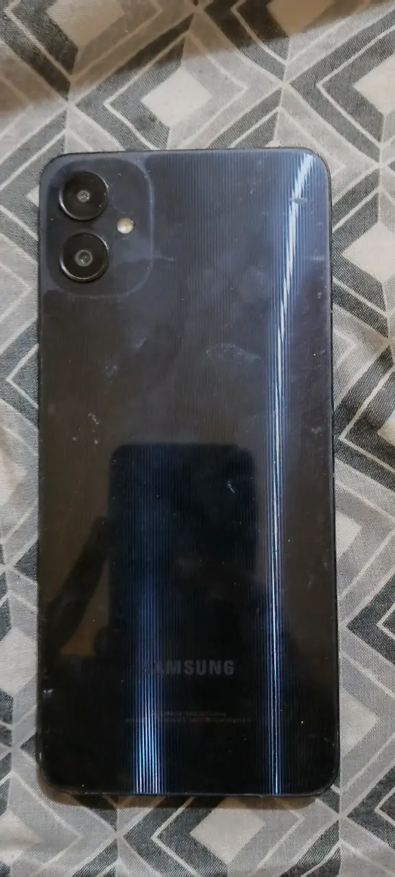 Samsung Galaxy en buen estado con pantalla grande - 3