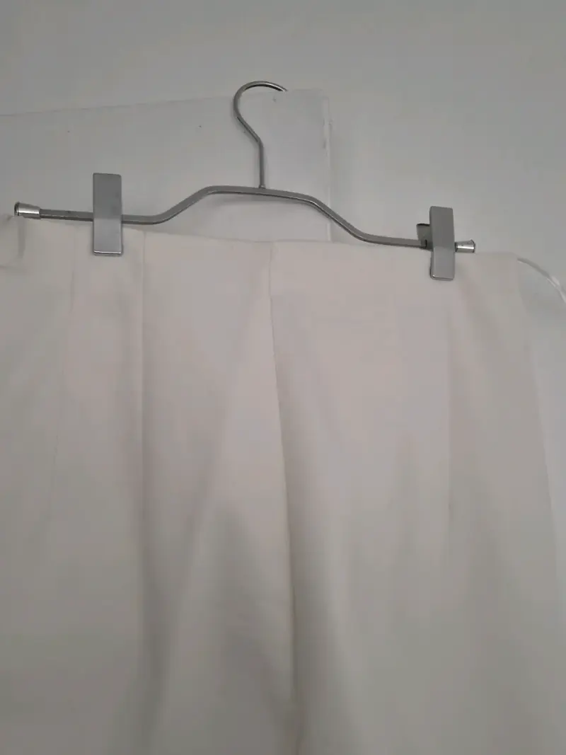 Pantalones blancos elegantes para mujer - 6
