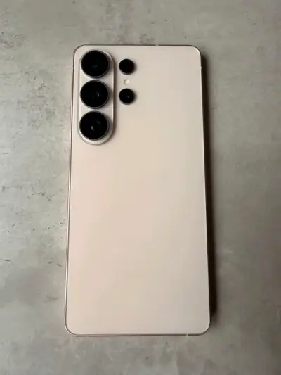 Samsung Galaxy S26 Ultra en excelente estado - miniatura 4