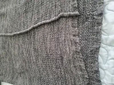 Suéter de lana gris Umbrale para mujer - miniatura 4