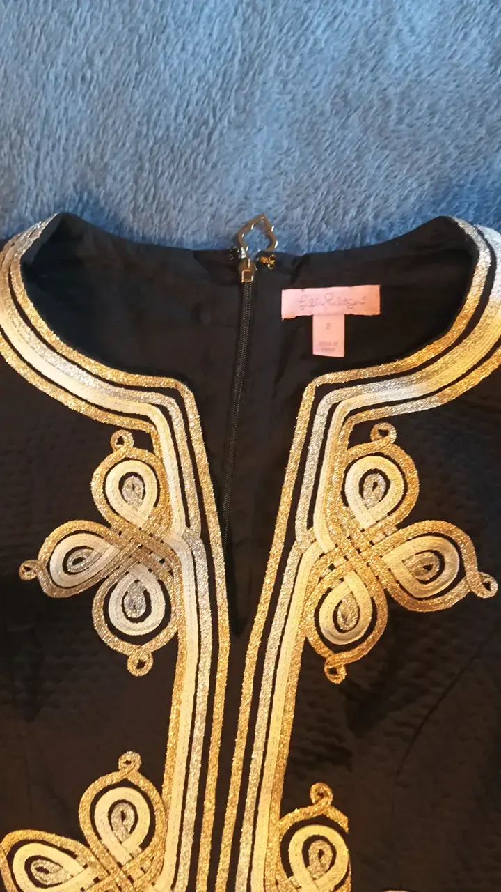 Vestido negro con bordado dorado Lilly Pulitzer - 2