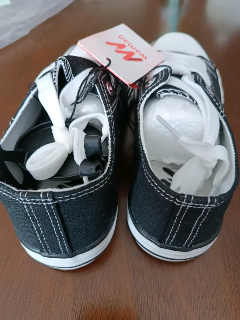 Zapatillas negras de lona para mujer - 3