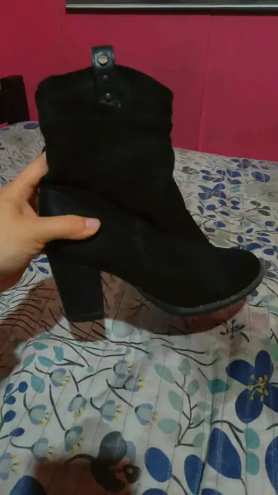 Botines negros de tacón alto para mujer - miniatura 1