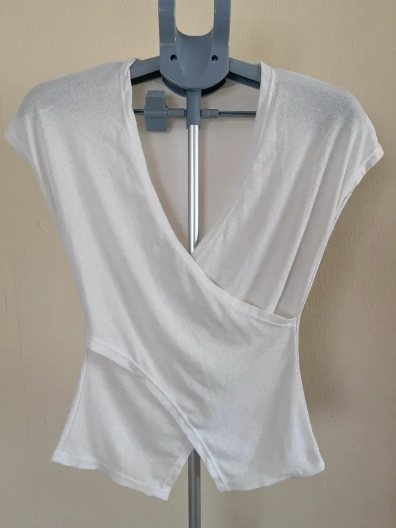 Polera cruzada blanca para mujer talla S - 2