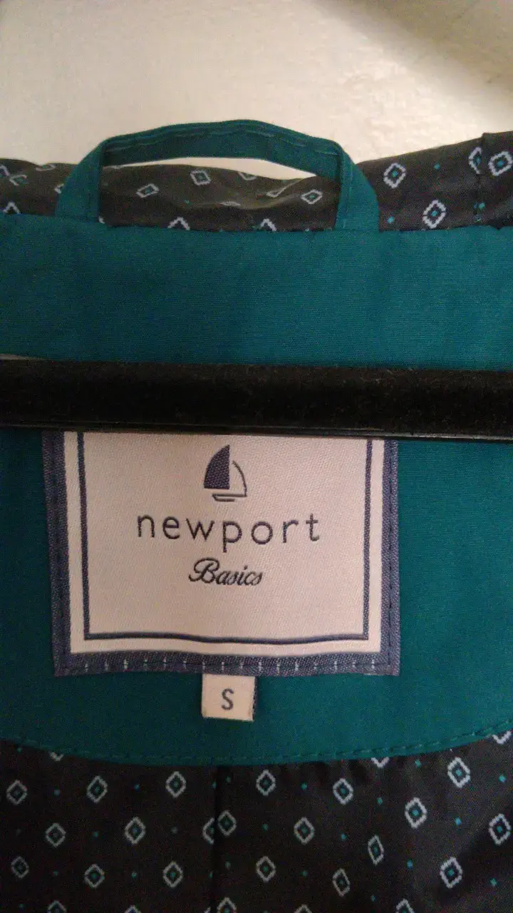 Chaqueta verde con capucha Newport Basic - 1