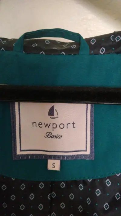 Chaqueta verde con capucha Newport Basic - miniatura 1