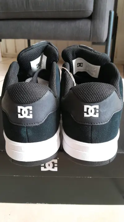 Zapatillas DC Central Hombre Talla 41 NUEVAS - miniatura 3