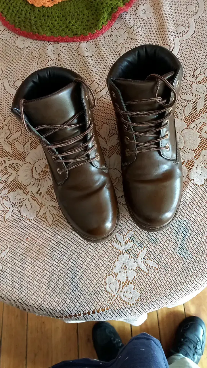 Botas de cuero marrón para hombre en buen estado - 3