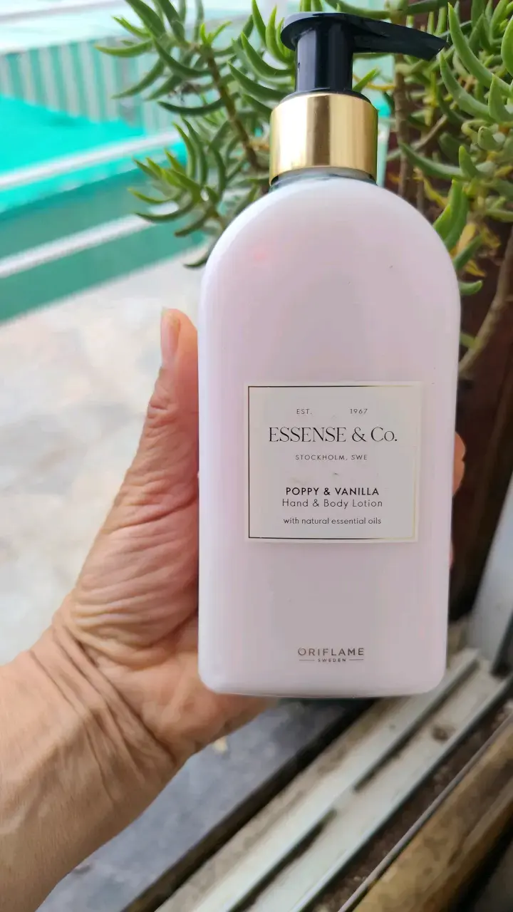 Loción de Manos y Cuerpo Essense & Co. Amapola y Vainilla - 4