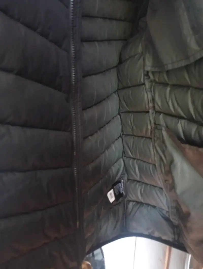 Chaqueta acolchada negra para hombre - 3
