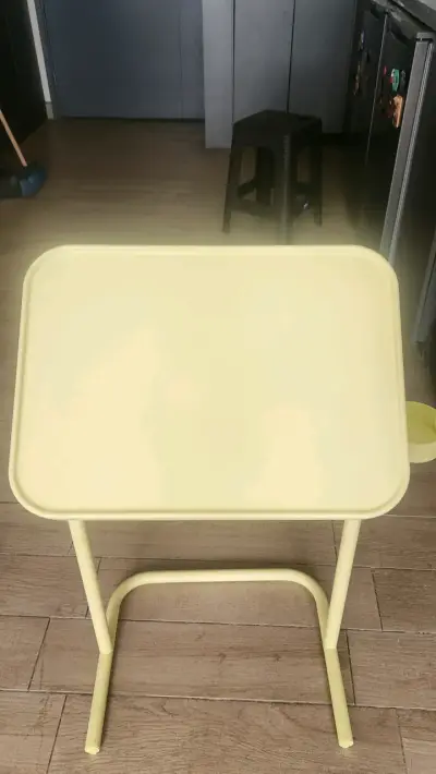 Mesa Plegable para notebook ikea - miniatura 4