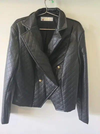 Chaqueta de cuero sintético negra diseño acolch - miniatura 1