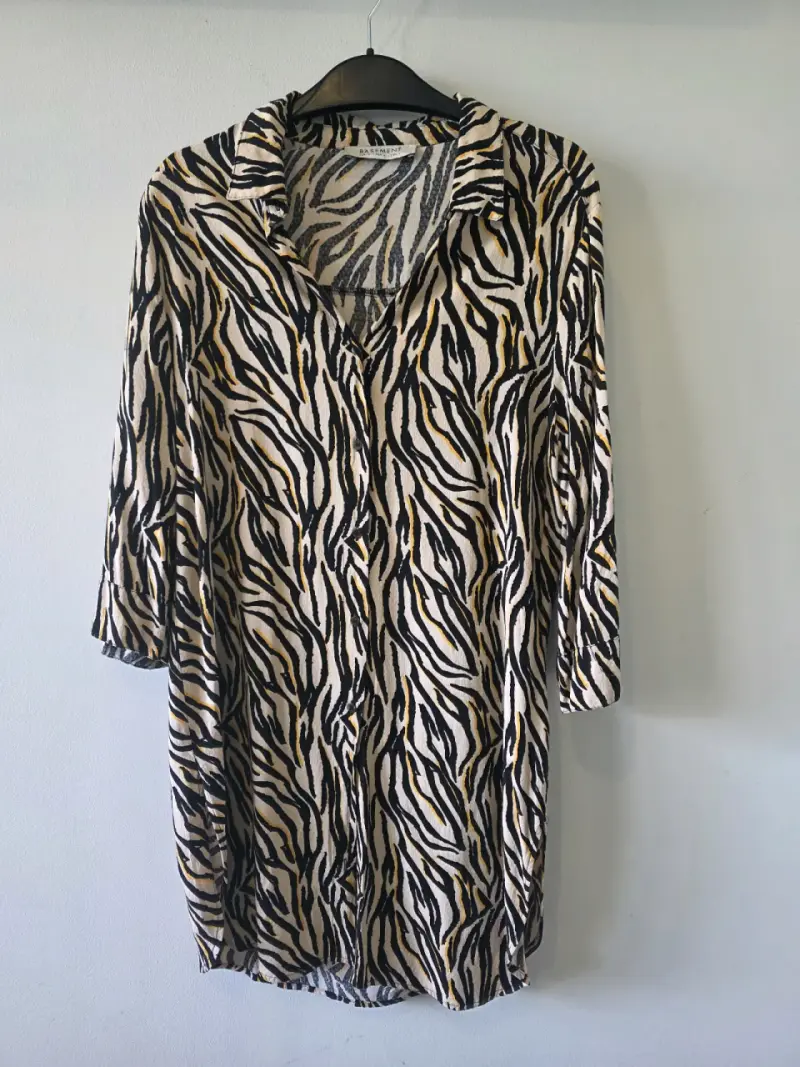 Vestido/ blusa larga animal print Basement - 1