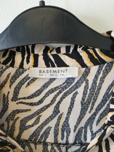 Vestido/ blusa larga animal print Basement - miniatura 2