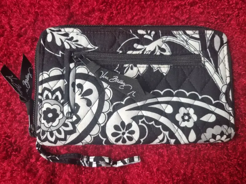 Billetera estampada floral Vera Bradley. - 1