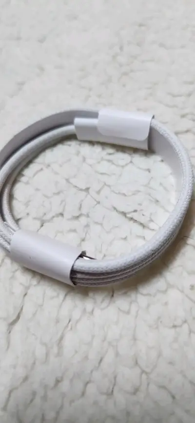 Apple AirPods Pro 2da Generación con Estuche de Carga - miniatura 5